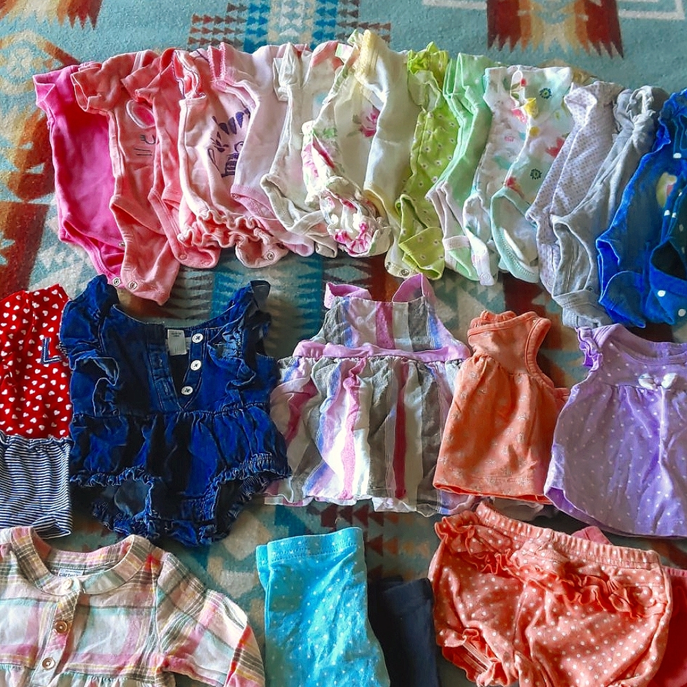 0-3 month girls LOT 28 pieces